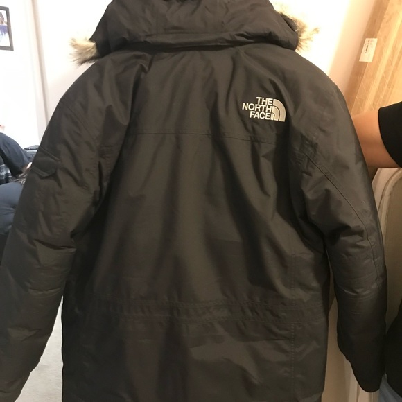 The NorthFace mens winter jacket - Picture 3 of 5